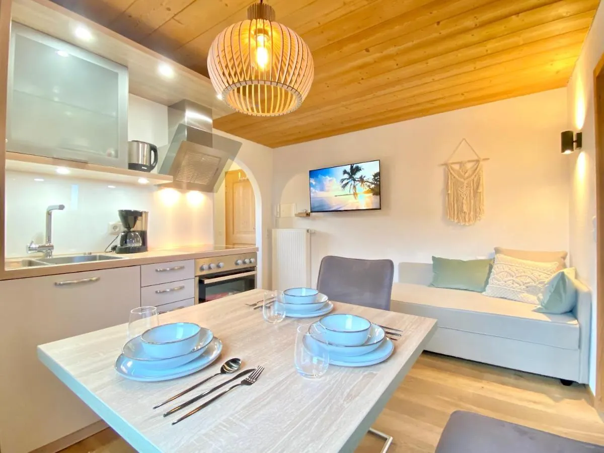 Best Butler: Studio Apartment *Balkon*Kueche*Parken Hopferau